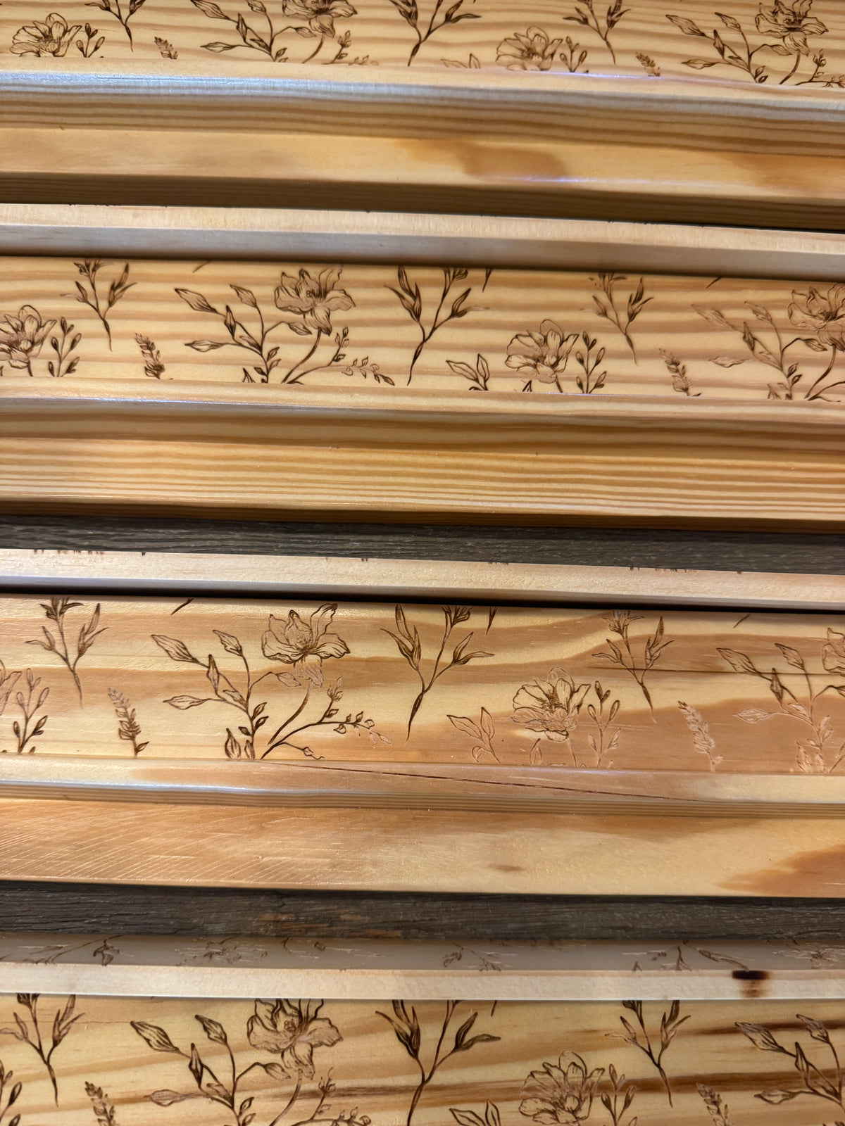 IMPERFECT ENGRAVED WOODEN RACKS