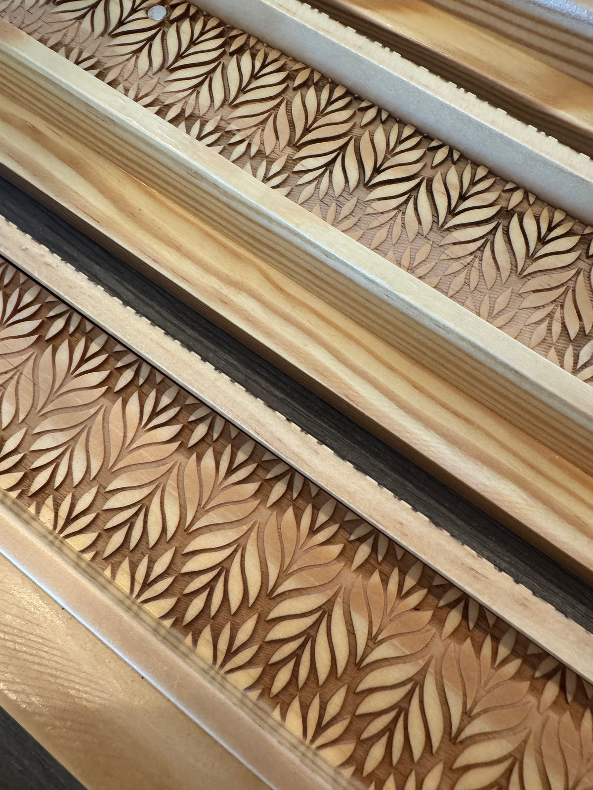 IMPERFECT ENGRAVED WOODEN RACKS