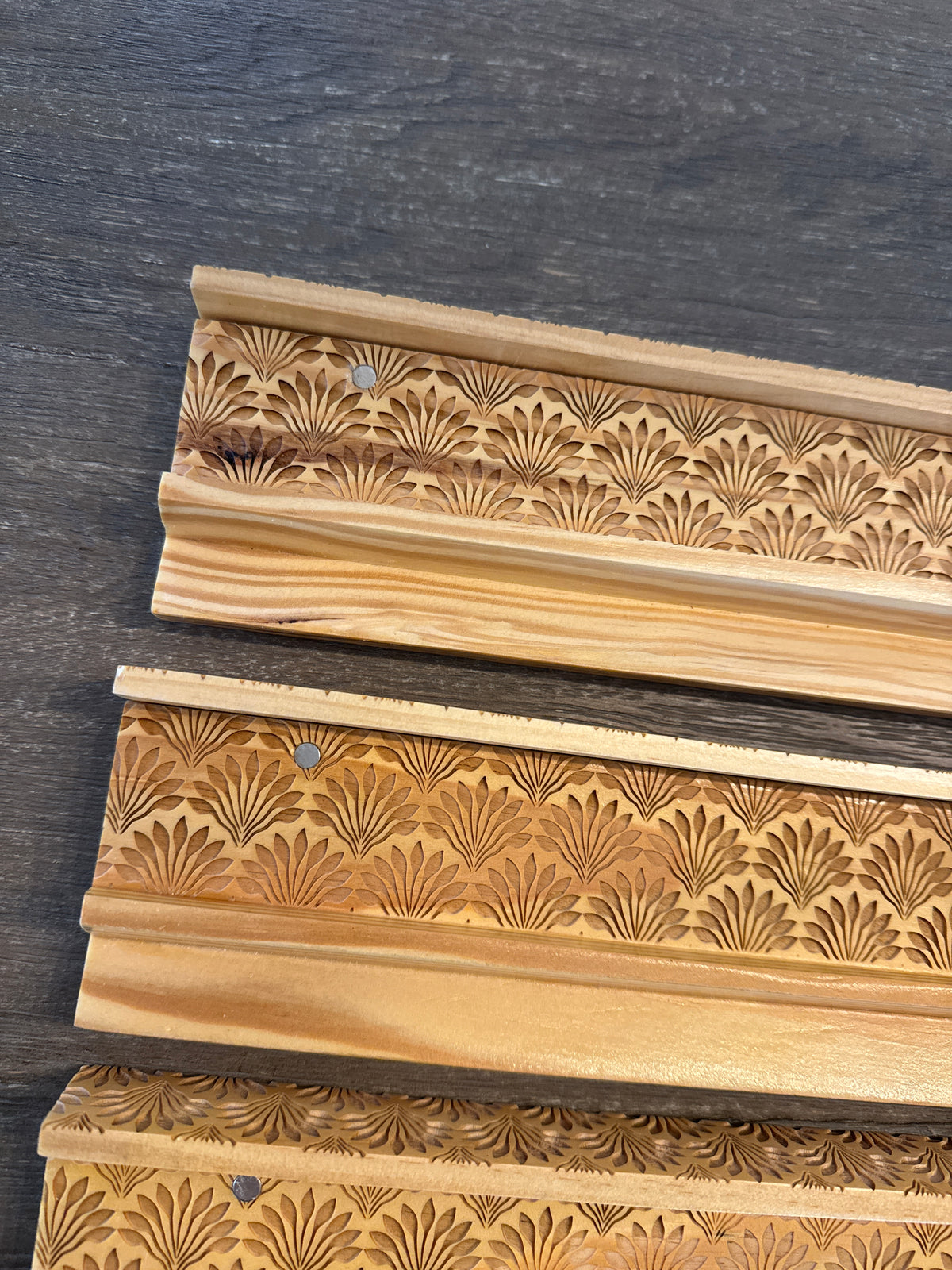 IMPERFECT ENGRAVED WOODEN RACKS